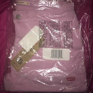 Women’s Levi Jeans